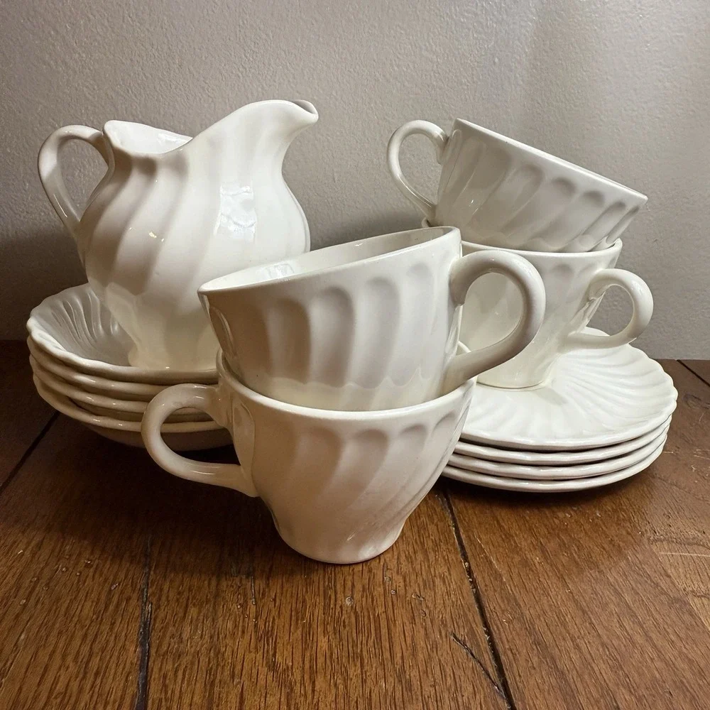 VTG 13 Piece Set-‎ White Swirl Unmarked-4 Fruit Bowls 4-Saucers-4 Mugs-1 Creamer